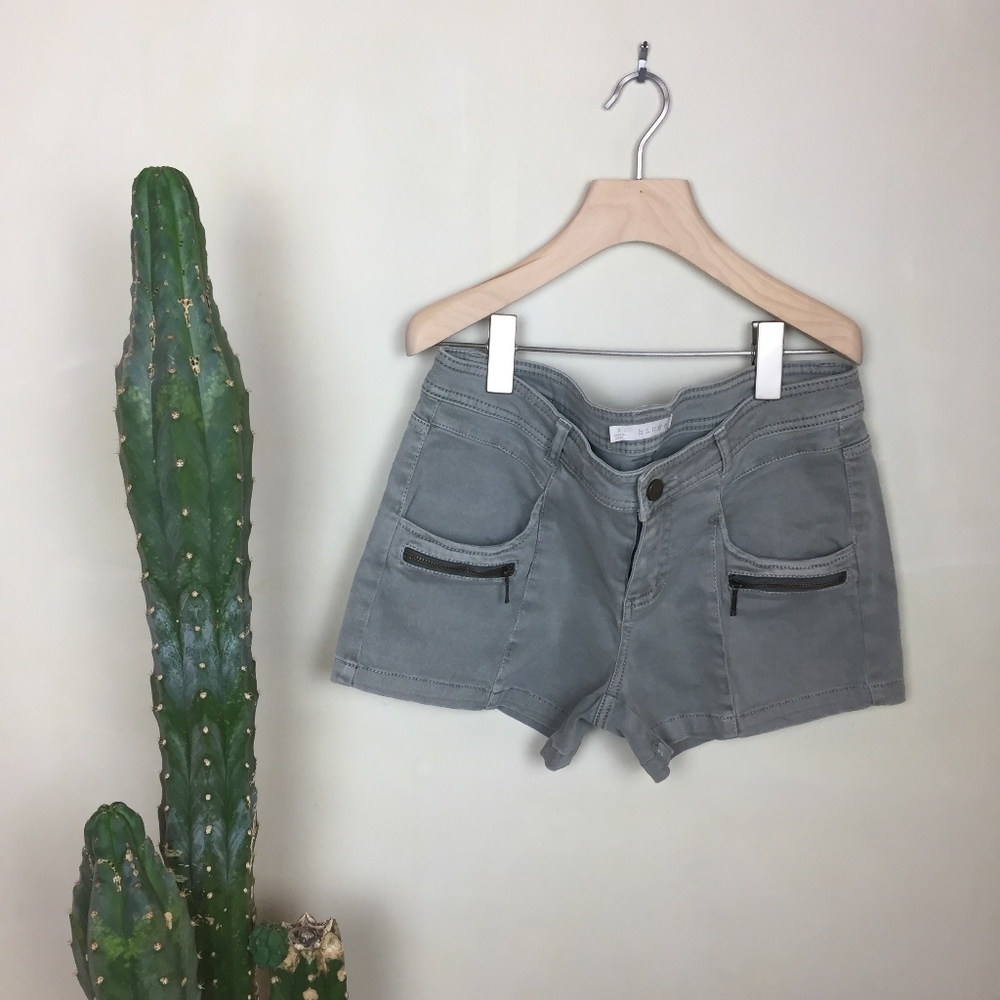 Nordstrom hinge army green shorts - Size 6